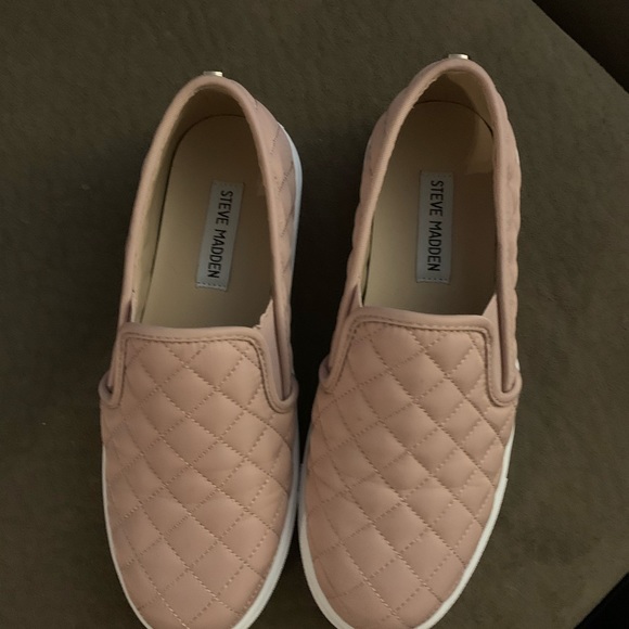 Steve Madden Slides - Picture 3 of 5